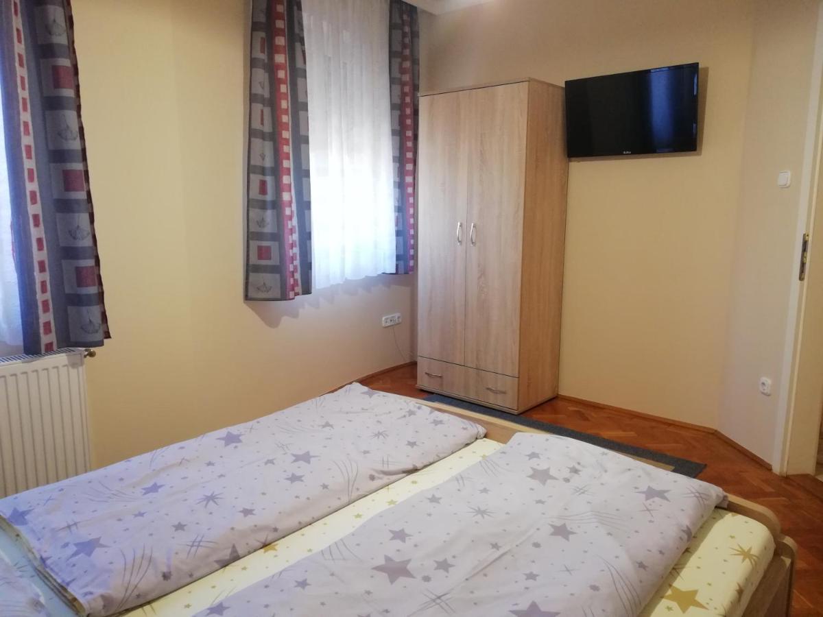 Imola És Andrea Apartmanház Hajdúszoboszló Exterior foto
