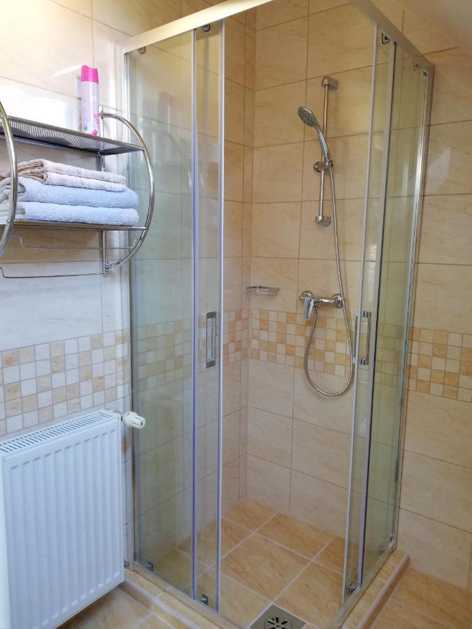 Imola És Andrea Apartmanház Hajdúszoboszló Exterior foto