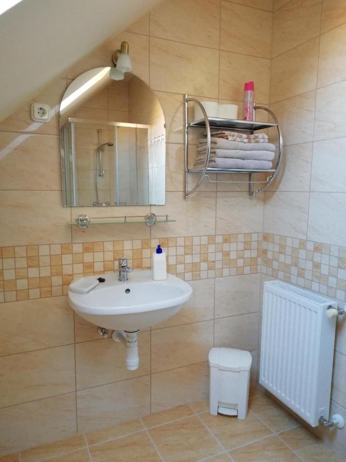 Imola És Andrea Apartmanház Hajdúszoboszló Exterior foto
