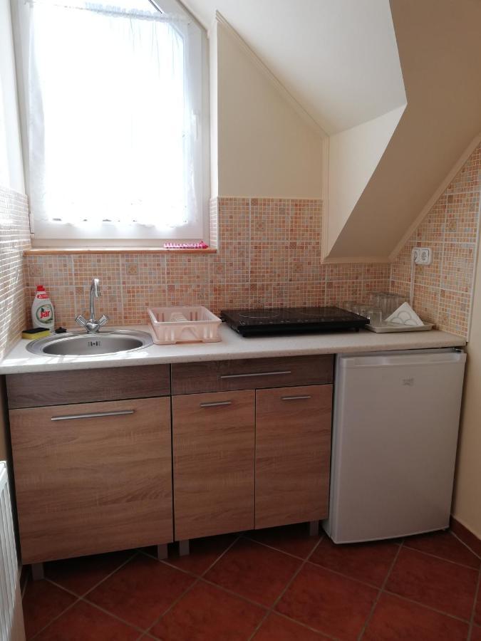 Imola És Andrea Apartmanház Hajdúszoboszló Exterior foto